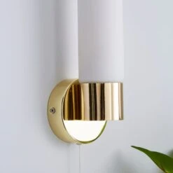 Porto Bathroom Wall Light Brass -Lighting Sale Store 1000182551 alt03