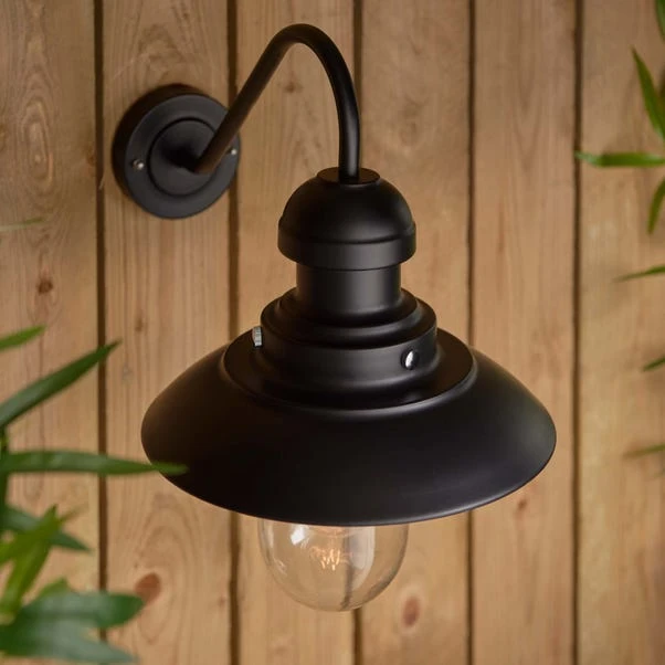 Vogue Preston Curved Outdoor Wall Light 5 Vogue Preston Curved Outdoor Wall Light - Image 5