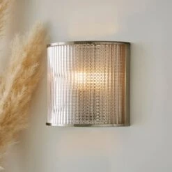 Kruze Wall Light