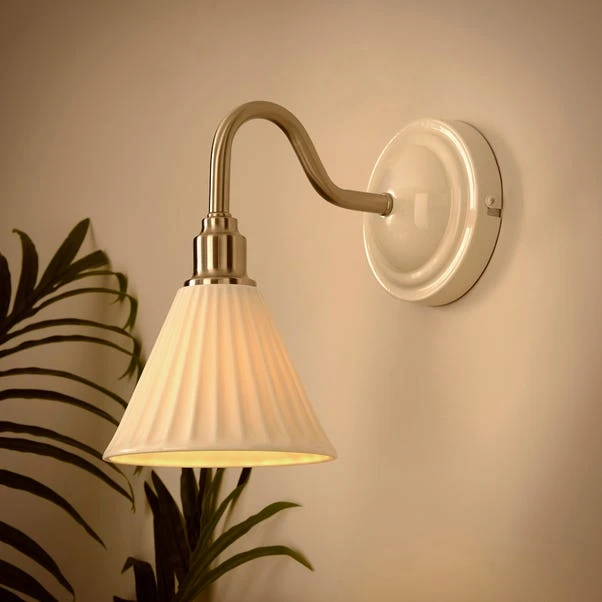 Lilbourne Ribbed Ceramic Wall Light 2 Lilbourne Ribbed Ceramic Wall Light - Image 2